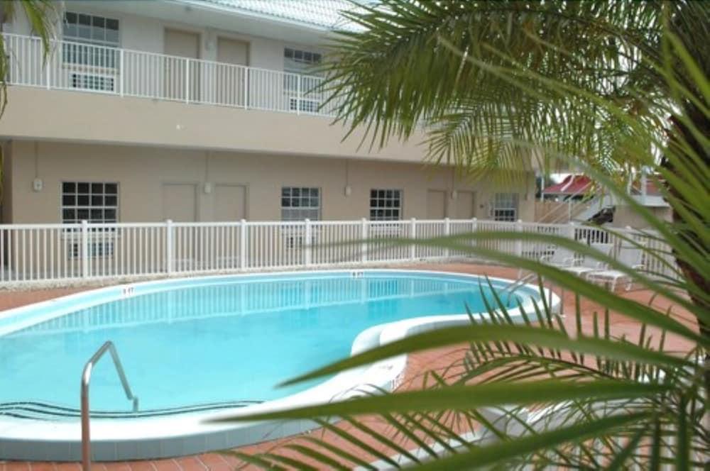 Travelodge By Wyndham Venice Venice Gardens Ngoại thất bức ảnh