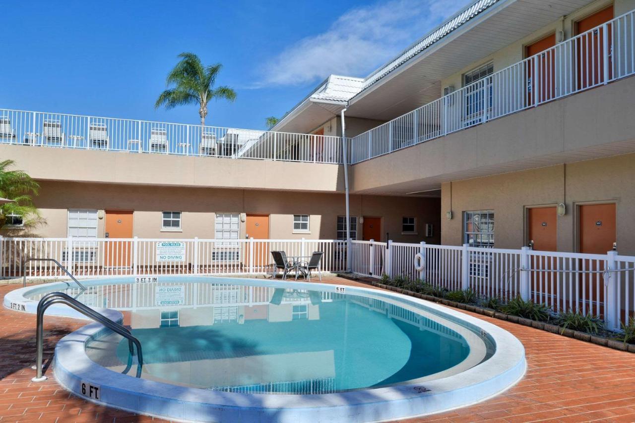 Travelodge By Wyndham Venice Venice Gardens Ngoại thất bức ảnh