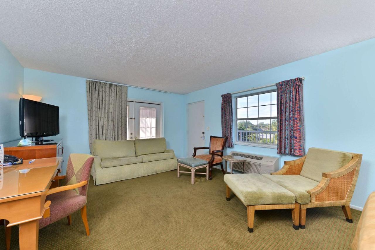 Travelodge By Wyndham Venice Venice Gardens Ngoại thất bức ảnh